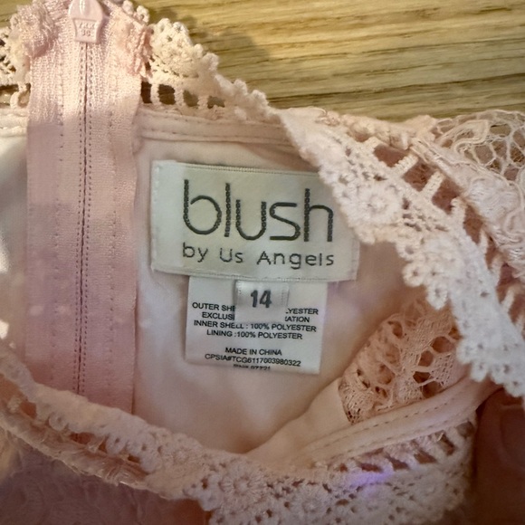 Us Angels Blush Lace Kids Dress - Picture 3 of 3